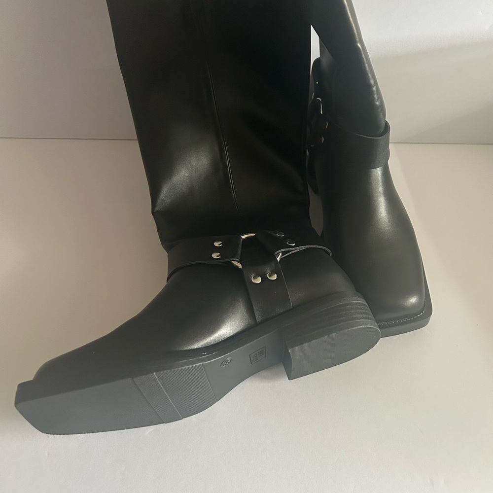 Time and Tru Black Combat & Moto Boots